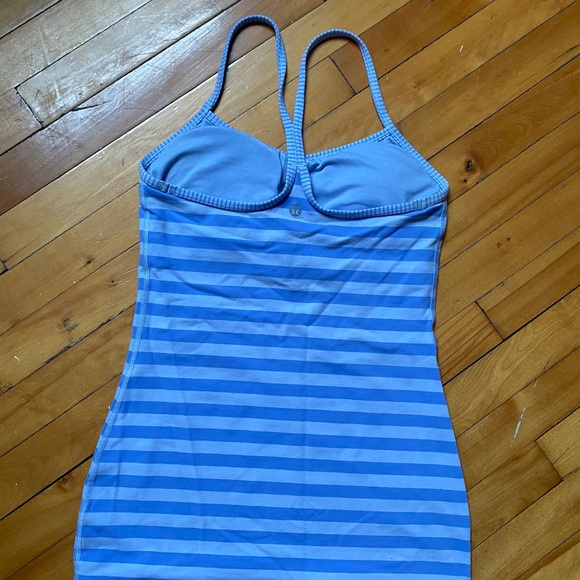 Lululemon racer back workout top - Picture 3 of 3